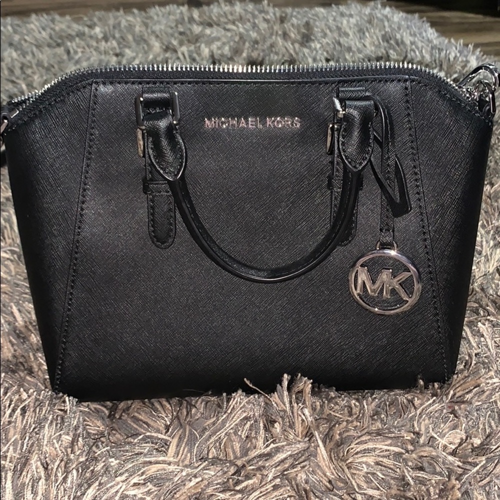 Michael Kors hand bag (black)